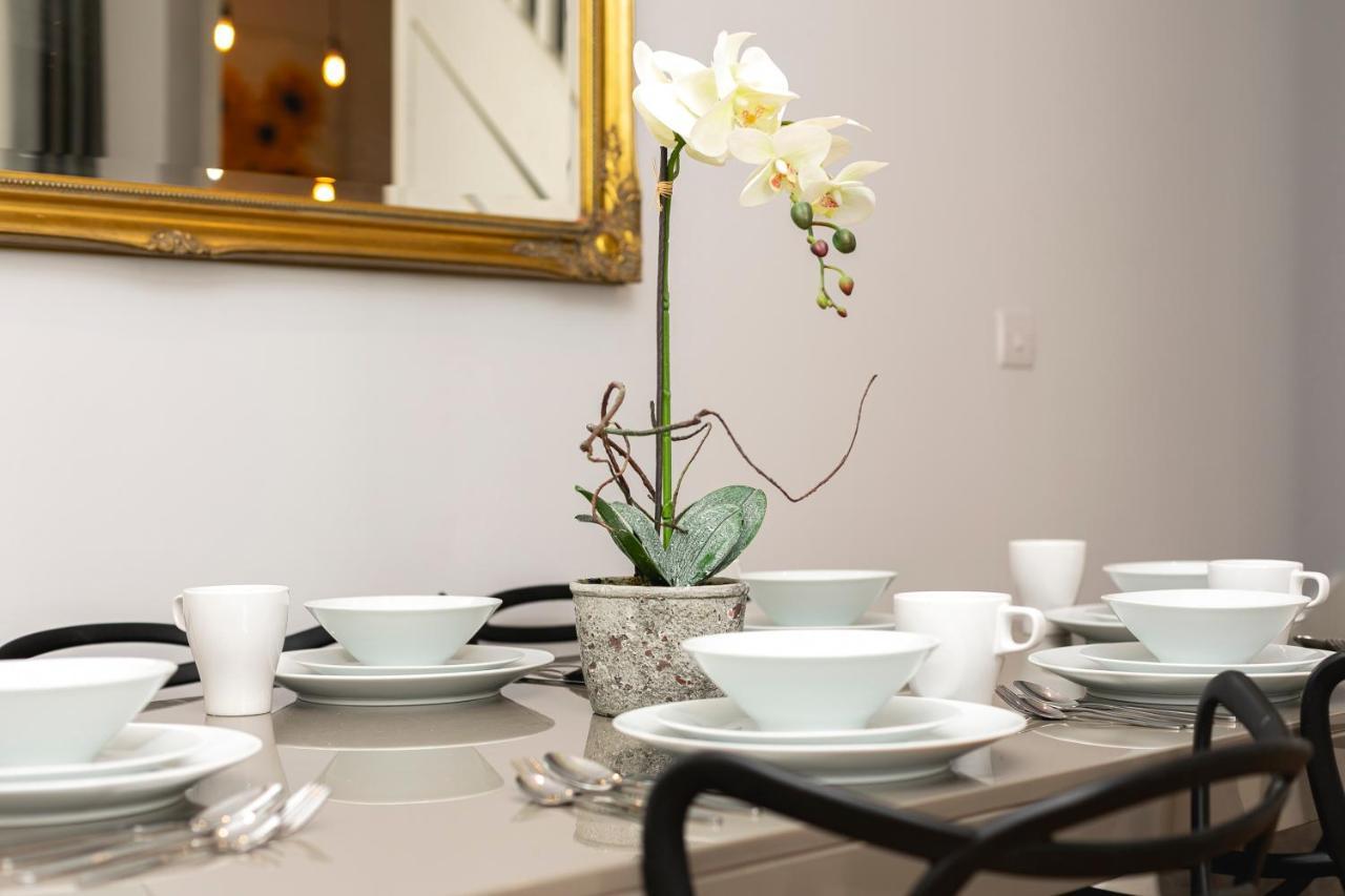 Penthousestays Notting Hill - Spacious 3 Bedroom King Bed Apartment - Near Portobello Road & Kensington High Street Londen Buitenkant foto