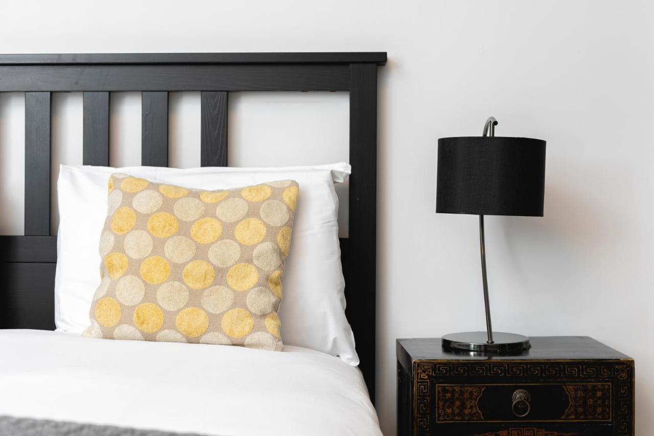 Penthousestays Notting Hill - Spacious 3 Bedroom King Bed Apartment - Near Portobello Road & Kensington High Street Londen Buitenkant foto